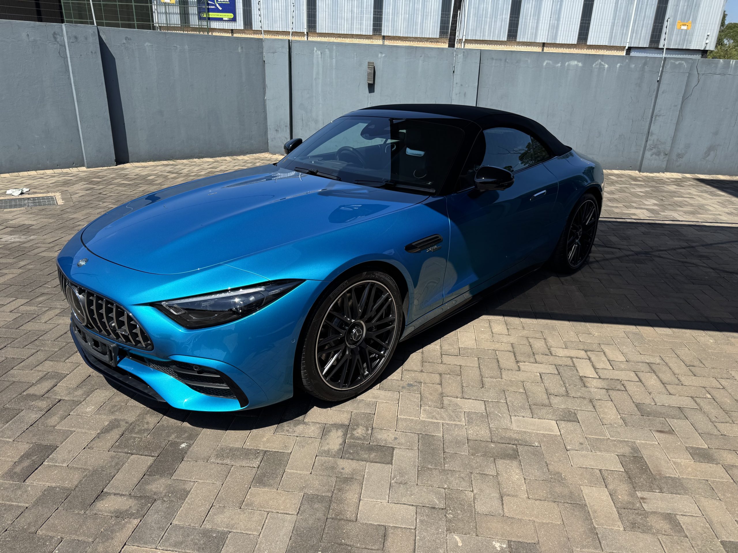 
								2024 Mercedes Benz SL43 AMG full									