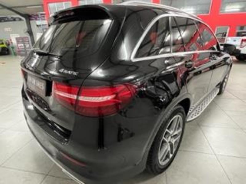 
								2016 Mercedes-Benz GLC GLC300 4Matic AMG Line full									