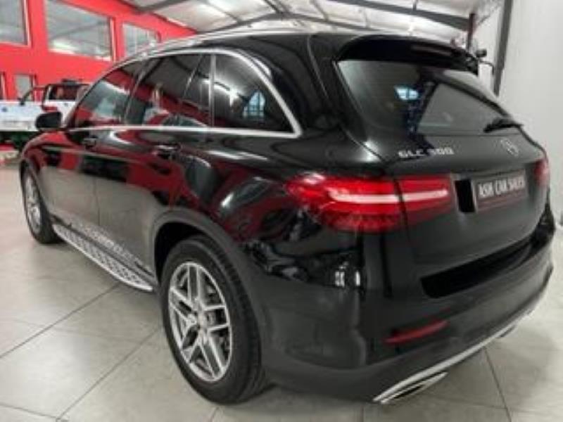 
								2016 Mercedes-Benz GLC GLC300 4Matic AMG Line full									