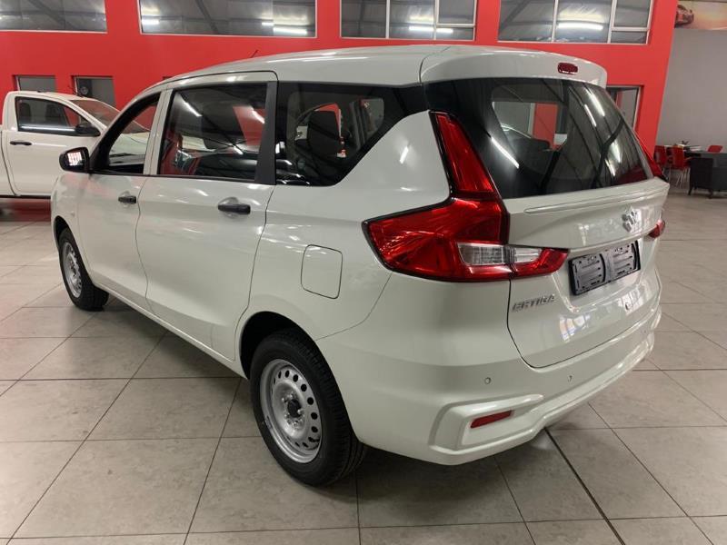 
								2025 Suzuki Ertiga 1.5 GA full									