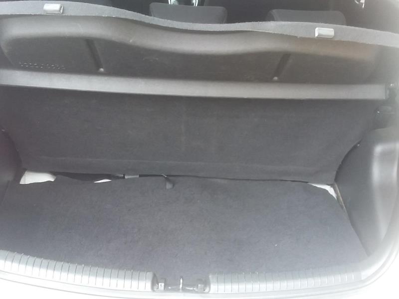 
								2015 HYUNDAI GRAND I10 1.2 FLUID, MANUAL full									