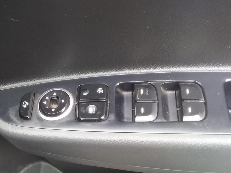 
								2015 HYUNDAI GRAND I10 1.2 FLUID, MANUAL full									