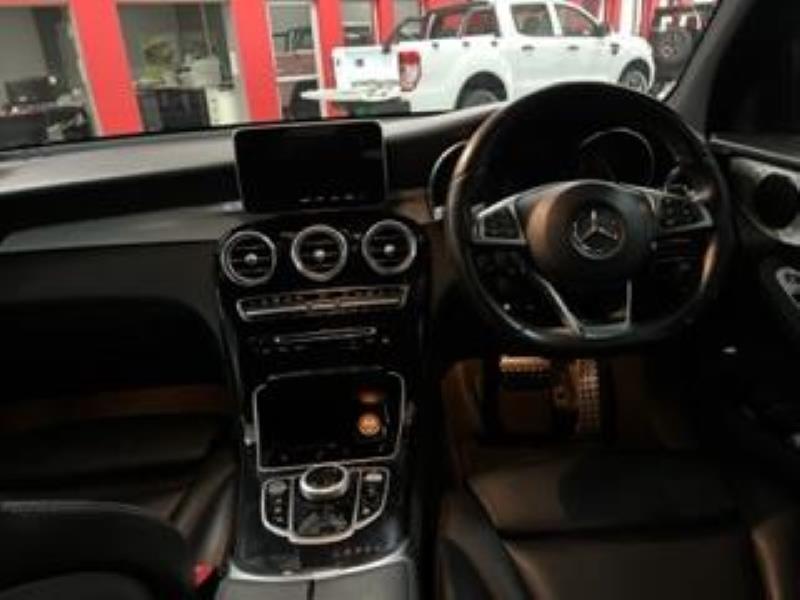 
								2016 Mercedes-Benz GLC GLC300 4Matic AMG Line full									