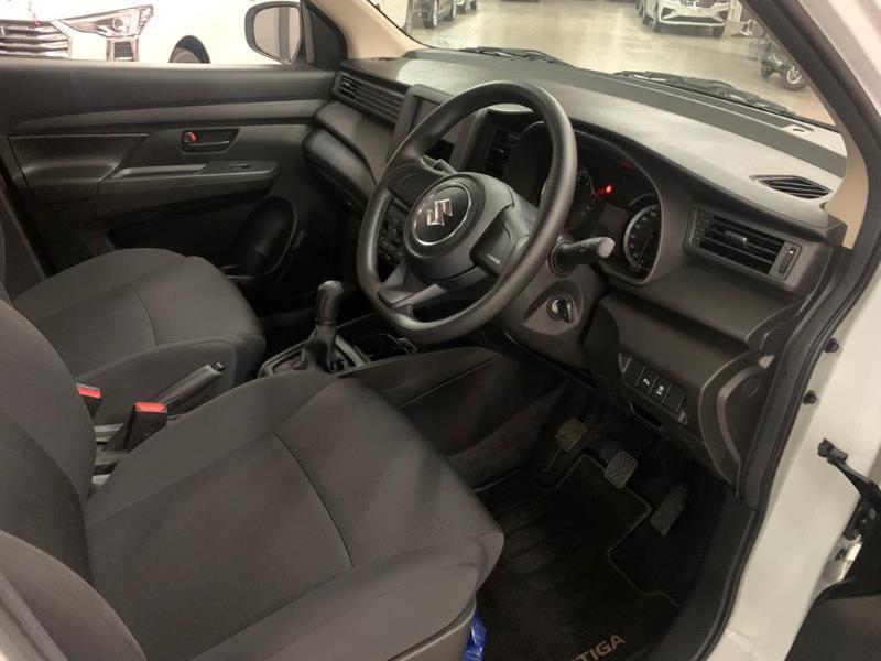 
								1982 Alfa Romeo GTV 2.5 V6 full									