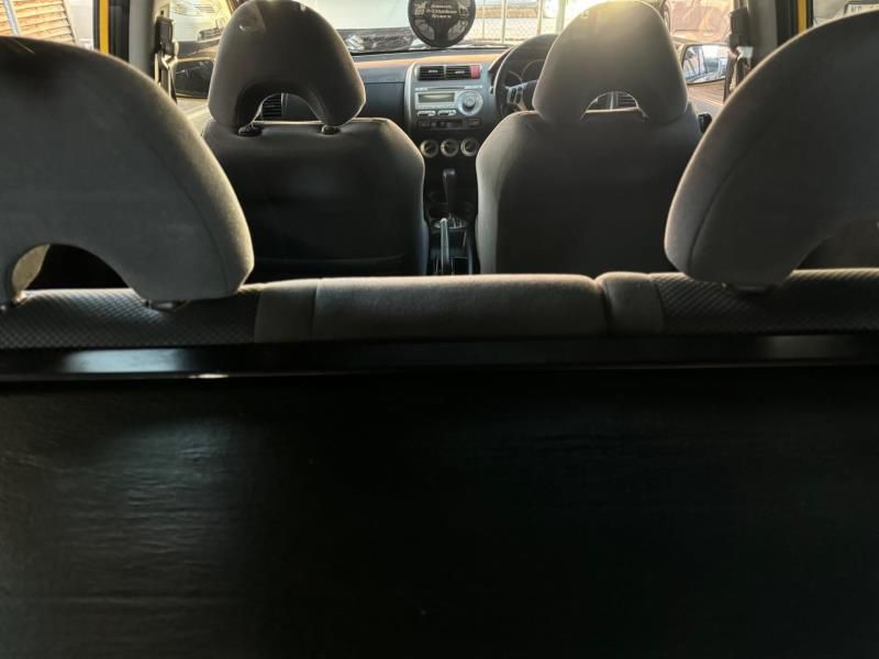 
								2006 Honda Jazz 1.4 Auto full									