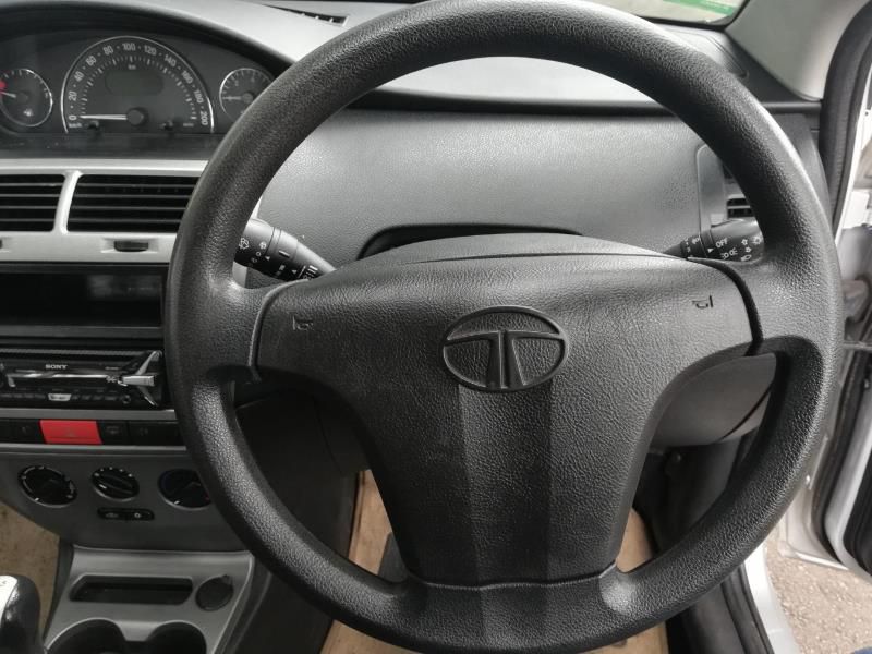 
								2016 Tata Indica 1.4 Vista Safire full									