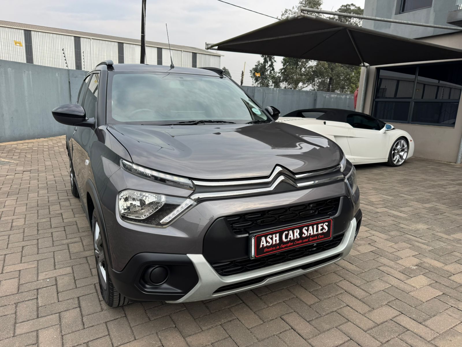
								2023 Citroen C3 1.2 Feel Manual full									