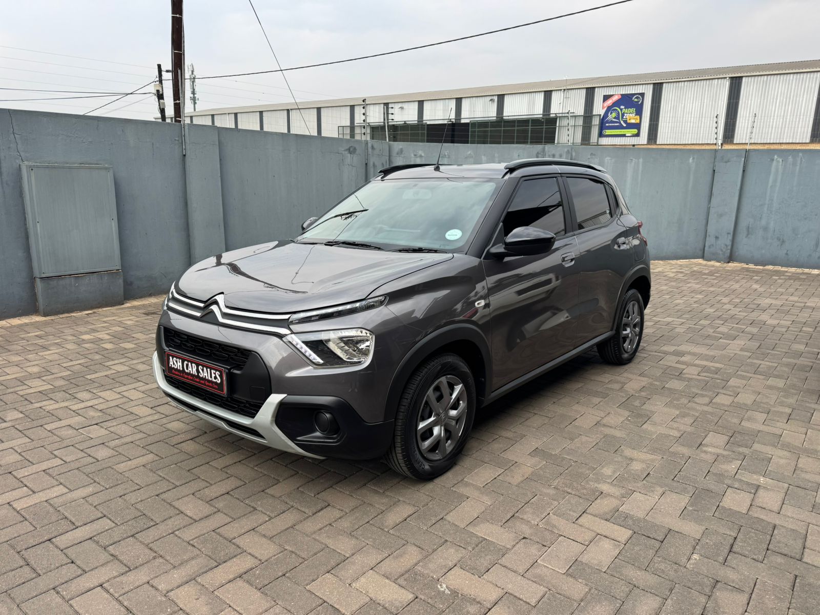 
								2023 Citroen C3 1.2 Feel Manual full									