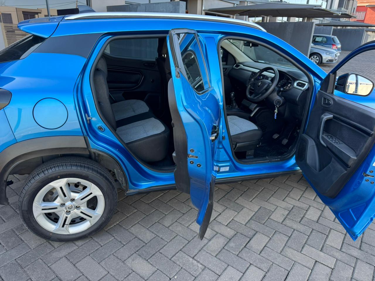 
								2022 Renault Kiger 1.0 Life Manual full									