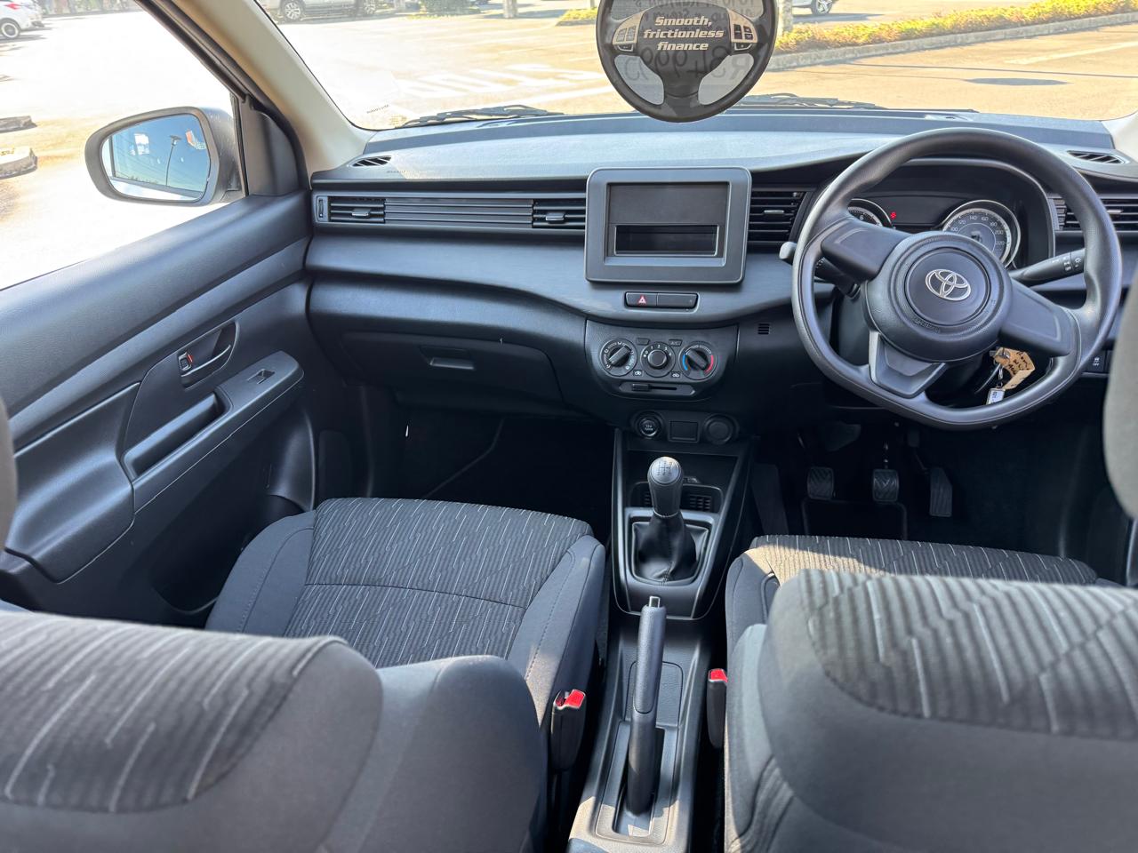 
								2025 Toyota Rumion 1.5 S full									