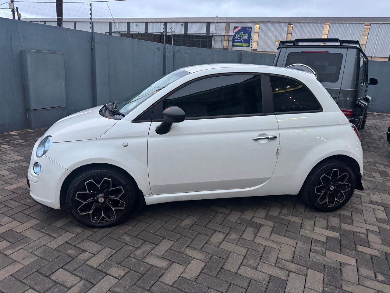 
								2013 Fiat 500 1.2 pop full									