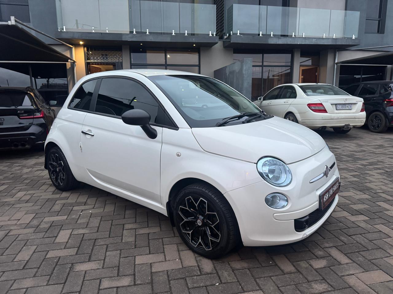 
								2013 Fiat 500 1.2 pop full									