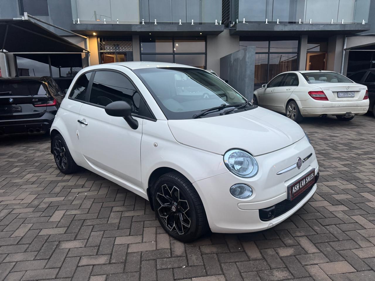
								2013 Fiat 500 1.2 pop full									