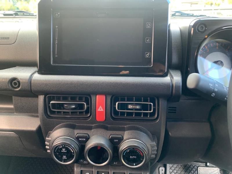 
								2022 Toyota Corolla Cross 1.8 Xi full									