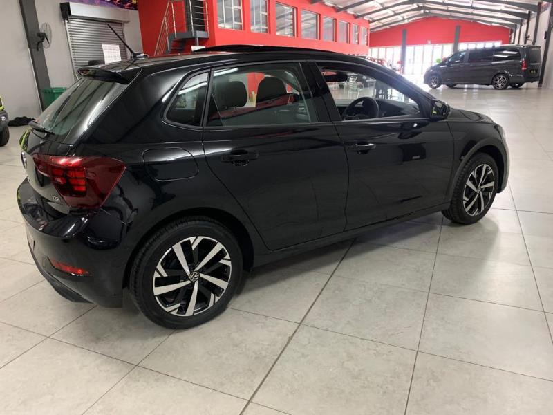 
								2022 VW Polo Life(70kw) Manual full									