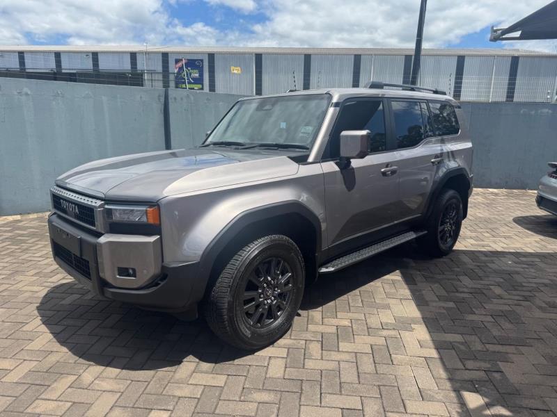 
								2025 Toyota Land Cruiser Prado 2.8GD TX full									