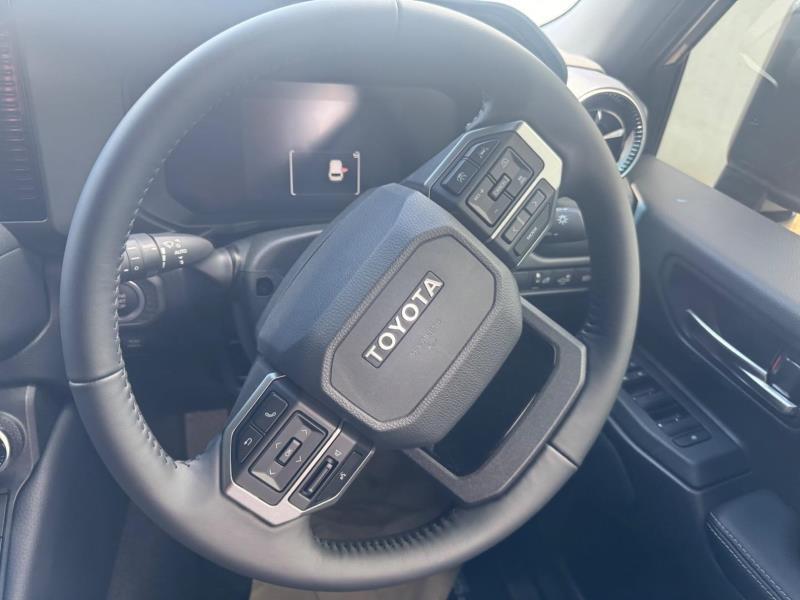 
								2025 Toyota Land Cruiser Prado 2.8GD TX full									