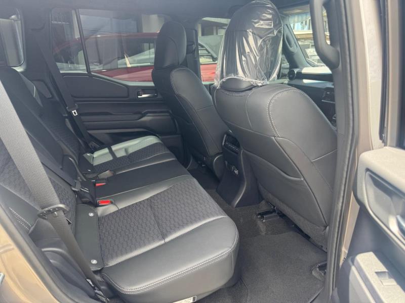 
								2025 Toyota Land Cruiser Prado 2.8GD TX full									