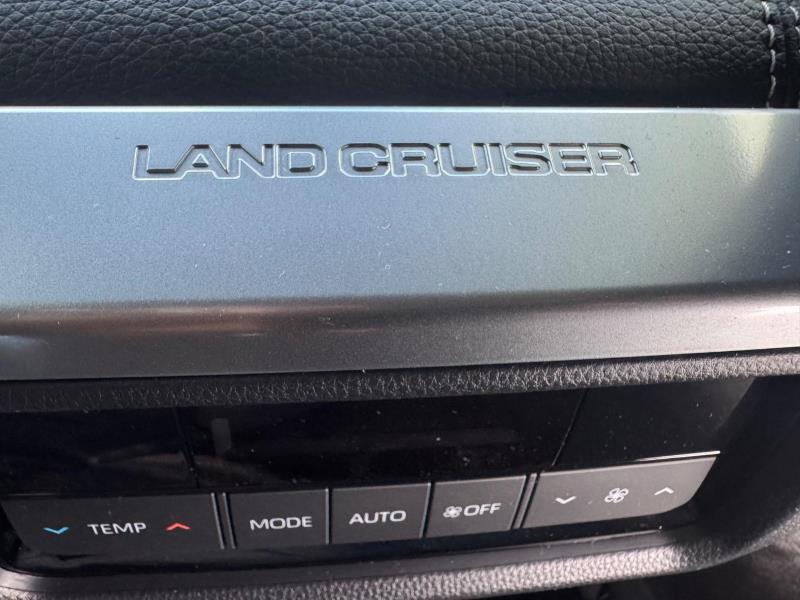 
								2025 Toyota Land Cruiser Prado 2.8GD TX full									