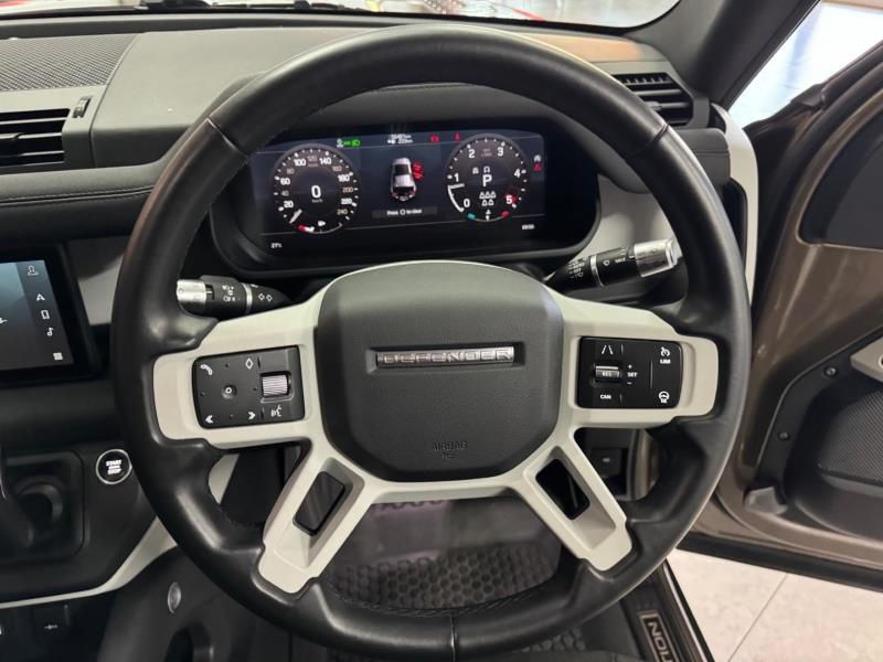 
								2020 Land Rover Defender 110 D240 First Edition full									