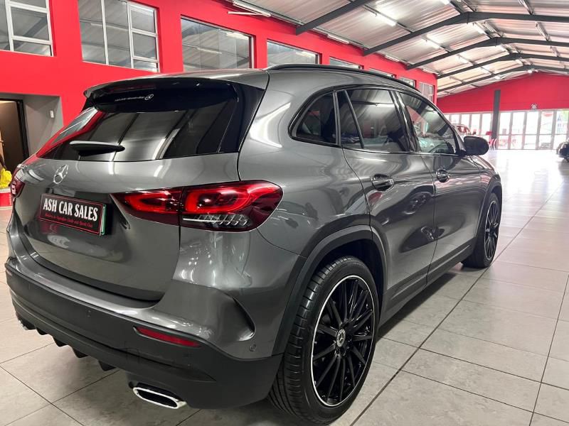 
								2021 Mercedes-Benz GLA GLA200 AMG Line full									