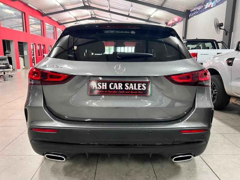 
								2021 Mercedes-Benz GLA GLA200 AMG Line full									