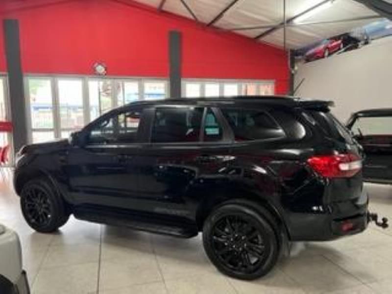 
								2022 Ford Everest 2.0SiT XLT Sport full									