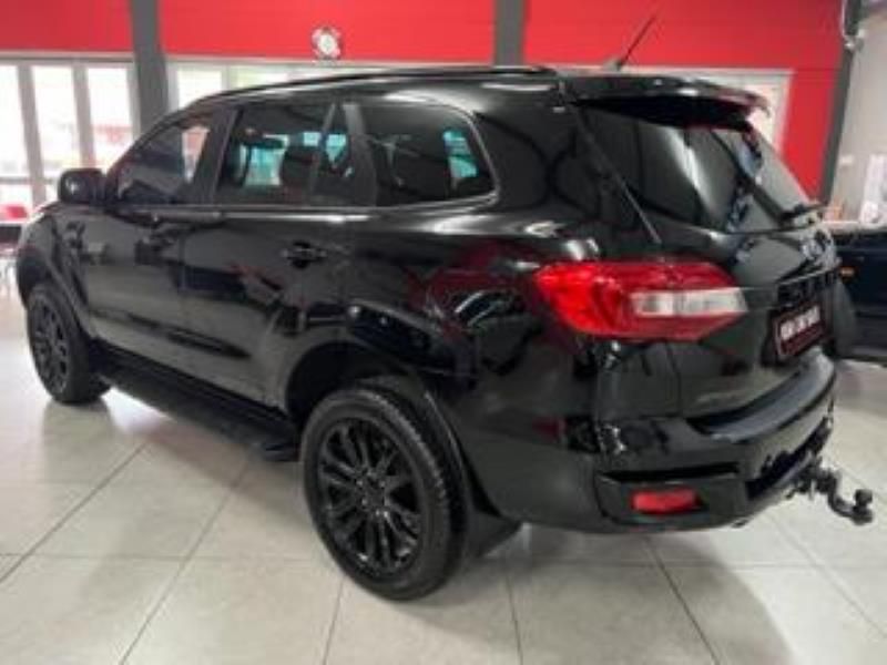 
								2022 Ford Everest 2.0SiT XLT Sport full									