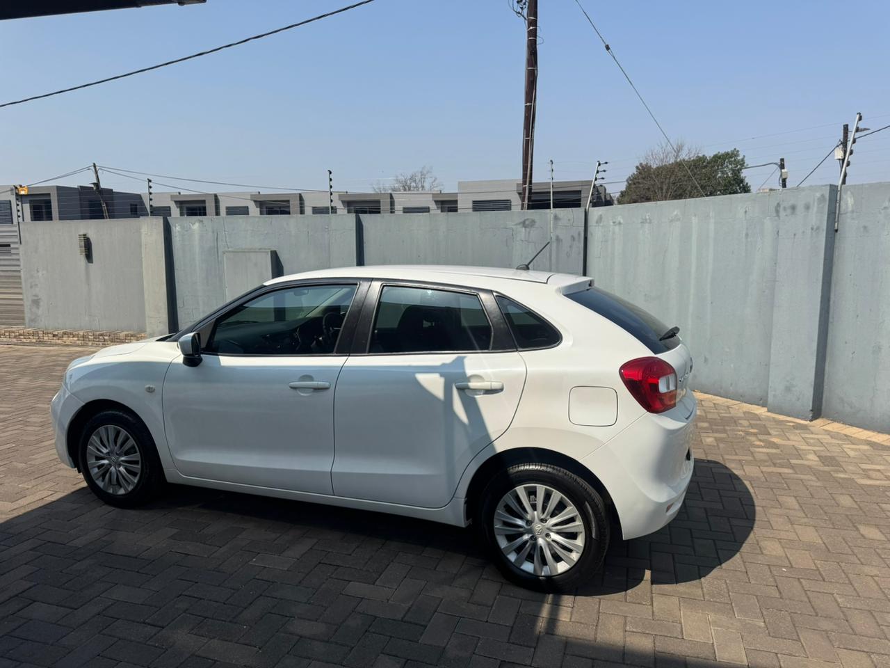 
								2021 Toyota Starlet 1.4 XI full									